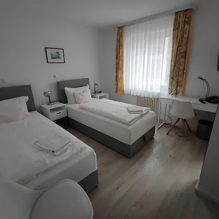 Schiff Hotel
